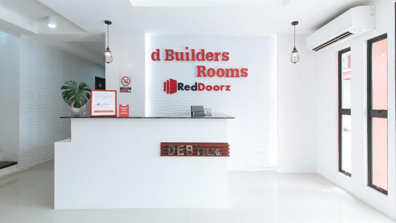 RedDoorz Plus @ d'Builders Poblacion - BGC Taguig Exterior foto